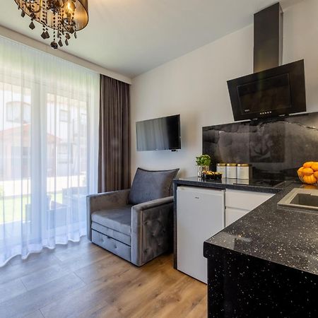 Sunrise Apartaments Luxury روفي المظهر الخارجي الصورة
